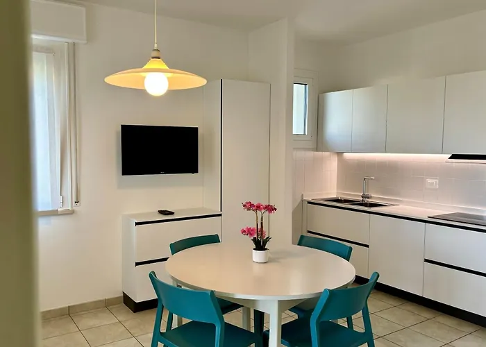 Giorgio 4 Terrazza Privata * Бибионе