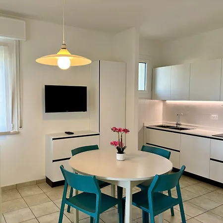 Giorgio 4 Terrazza Privata * 비비오네